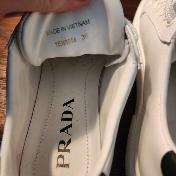 Prada Sneakers sz 36 - Picture 5 of 9